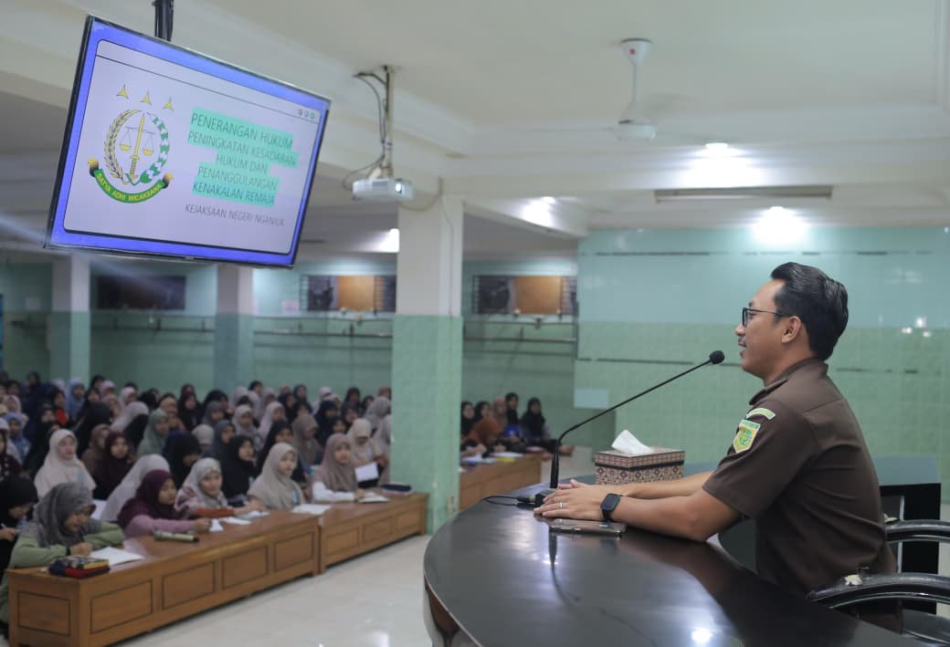 Kejari Nganjuk Berpesan Agar Santri Jadi Agen Perubahan