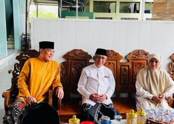 Pengasuh Ponpes Al Ubaidah Jalin Silaturahim dengan Ketua MUI Rembang