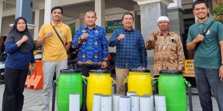 DLH Nganjuk Kunjungi Ponpes Al Ubaidah, Sinergi Ciptakan Lingkungan Asri