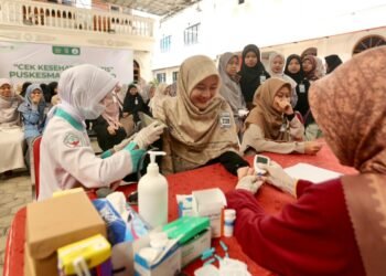 Deteksi Dini Penyakit, Puskesmas Kertosono Helat CKG di Ponpes Al Ubaidah