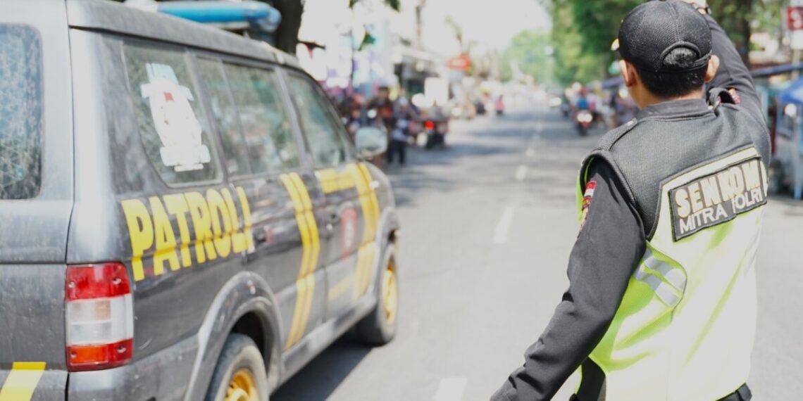 Sinergisitas SENKOM dan Aparat Sukseskan Kirab Budaya di Kertosono