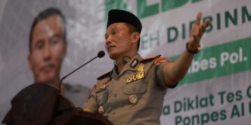 Dirbinmas Polda Jatim Ajak Santri Al Ubaidah Saring Informasi untuk Jaga Persatuan Bangsa